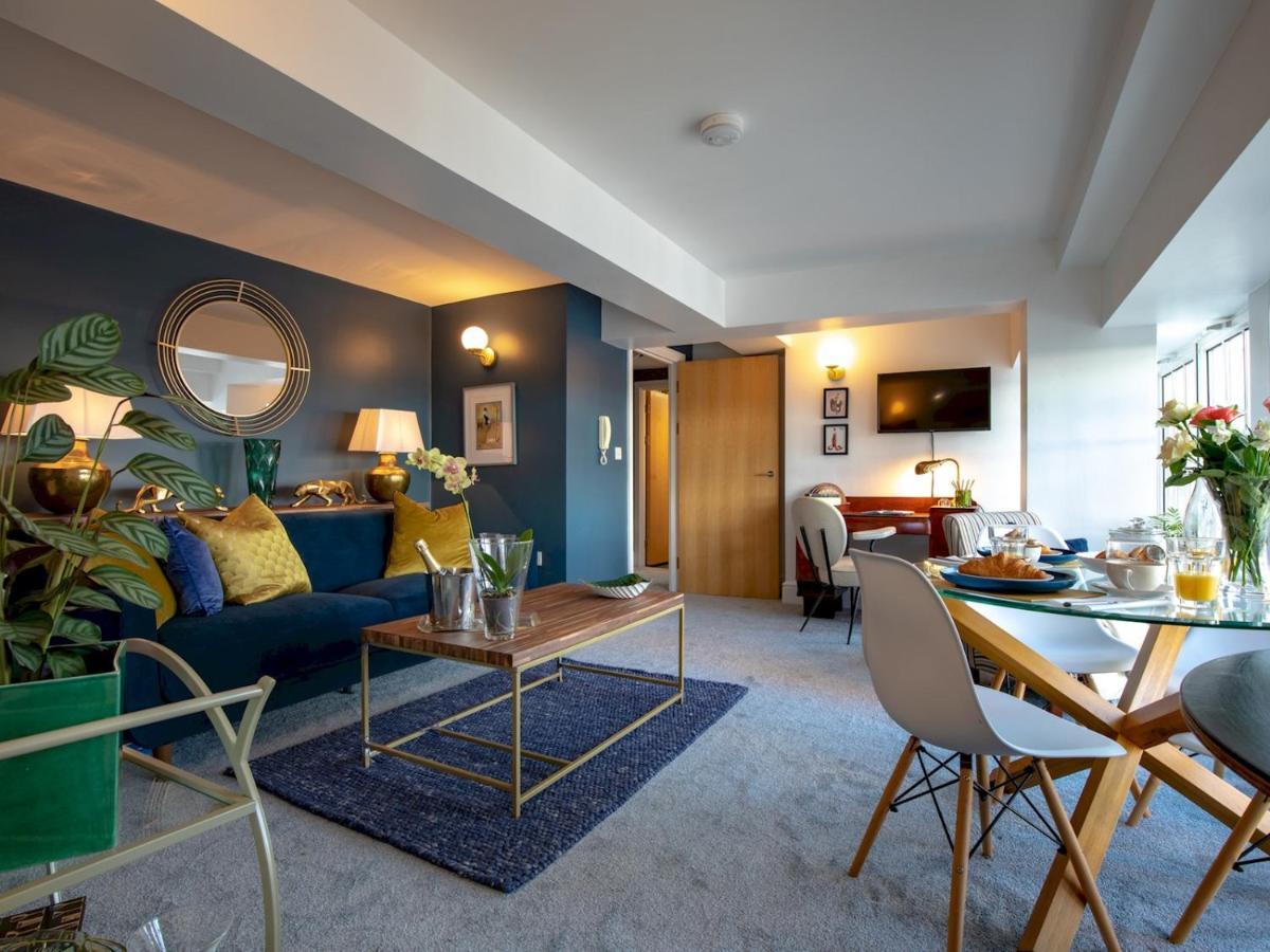 שרוסברי Pass The Keys Art Deco Inspired Apartment With Roof Top Views מראה חיצוני תמונה